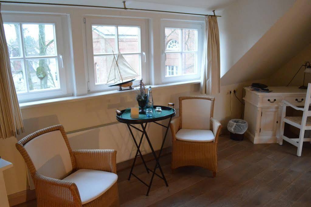 Altstadthotel Twardokus Aurich Esterno foto