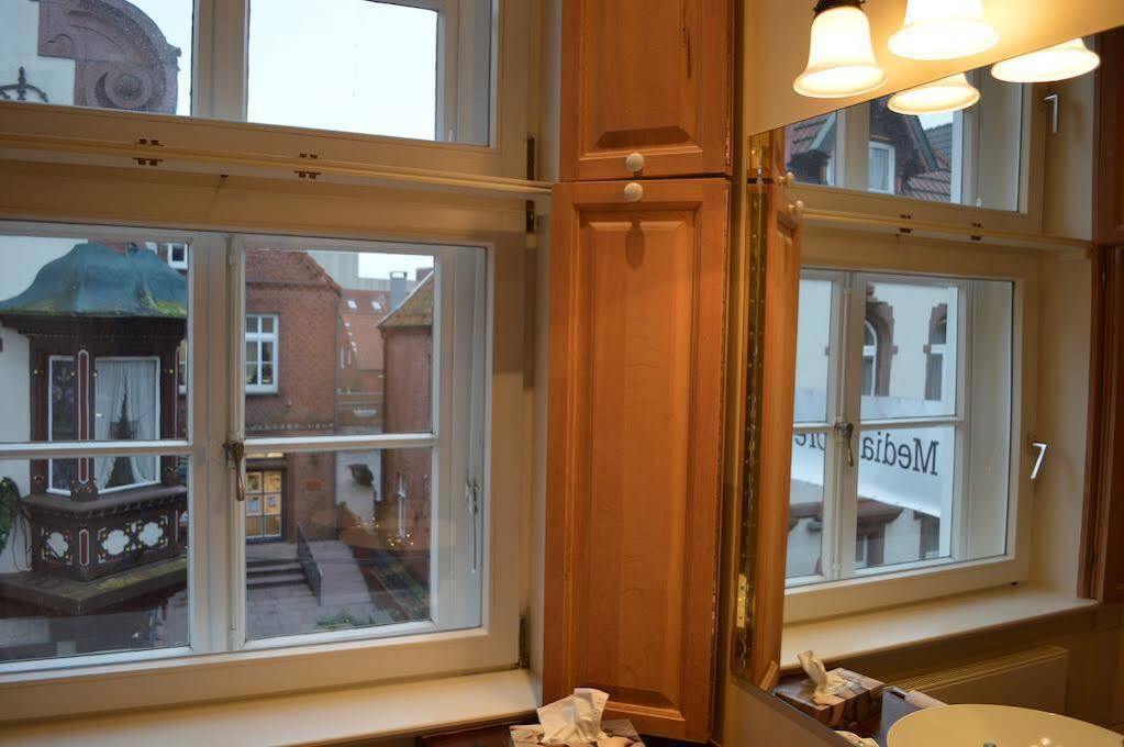Altstadthotel Twardokus Aurich Esterno foto
